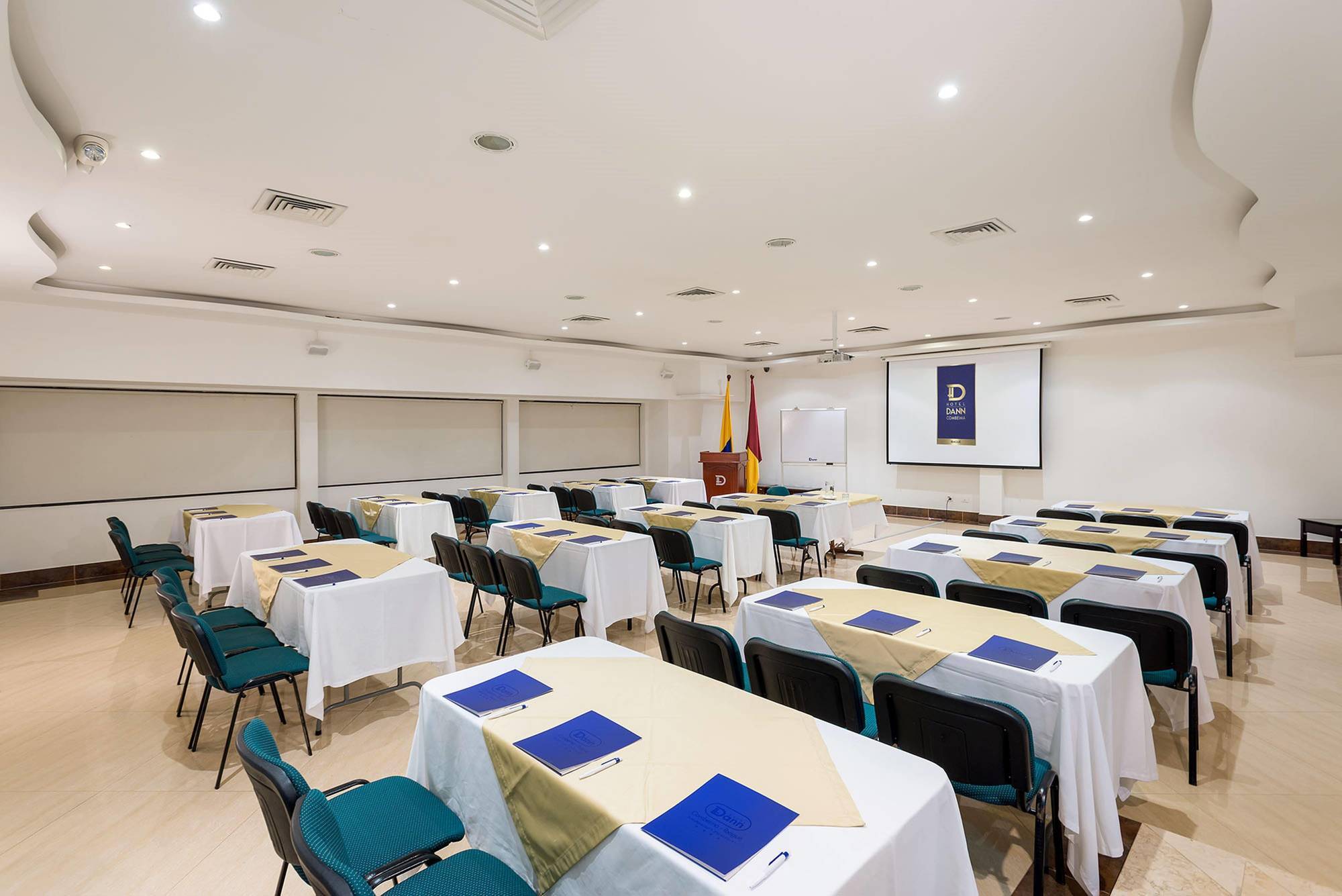 Hotel Dann Combeima اباغويه المظهر الخارجي الصورة